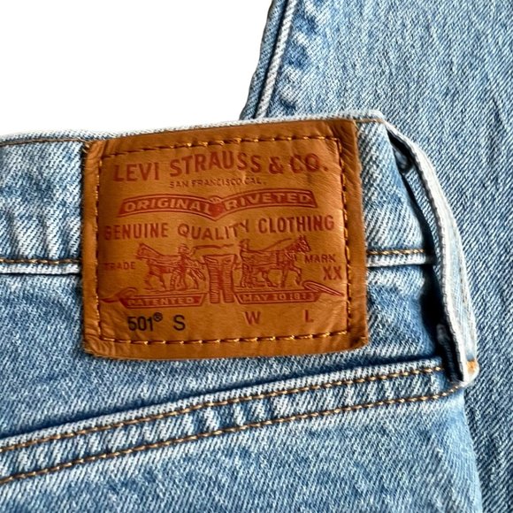 Vintage Levi's 501's Skinny Button Fly Light Wash Denim - Picture 7 of 10